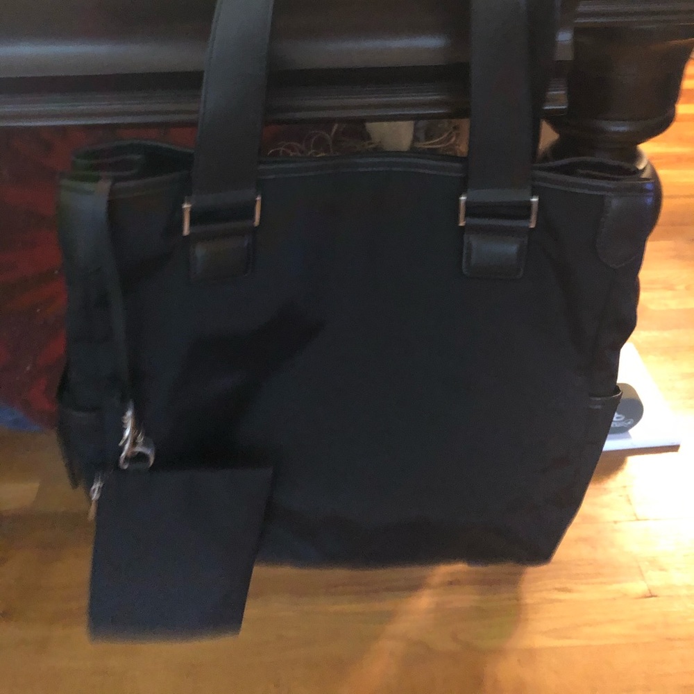 TUMI tote 😍
